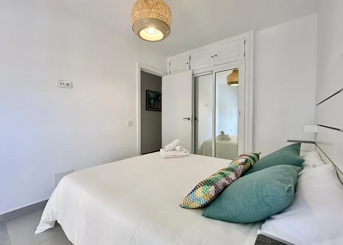 Torres De Yomely - M2c