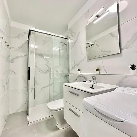 Torres De Yomely - M2c Apartamento *