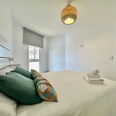 Torres De Yomely - M2c Apartamento