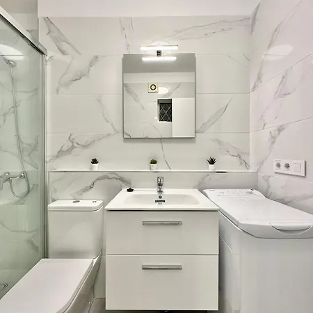 Torres De Yomely - M2c Playa de las Américas