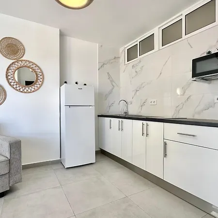 Torres De Yomely - M2c Apartamento