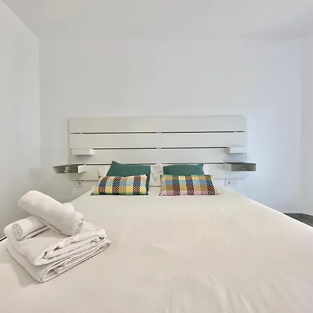 Torres De Yomely - M2c Apartamento *